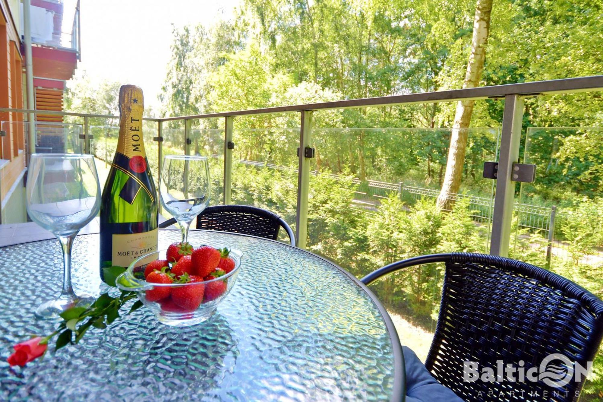 Apartamenty Balticon Polanki - Sauna, Fitness Inclusive - Basen Latem, Pool Im Sommer Kołobrzeg Habitación foto